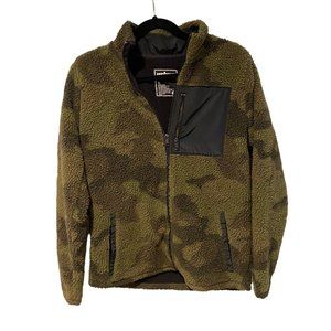 Urban Pipeline XL polyester camo zip jacket with pockets and collar